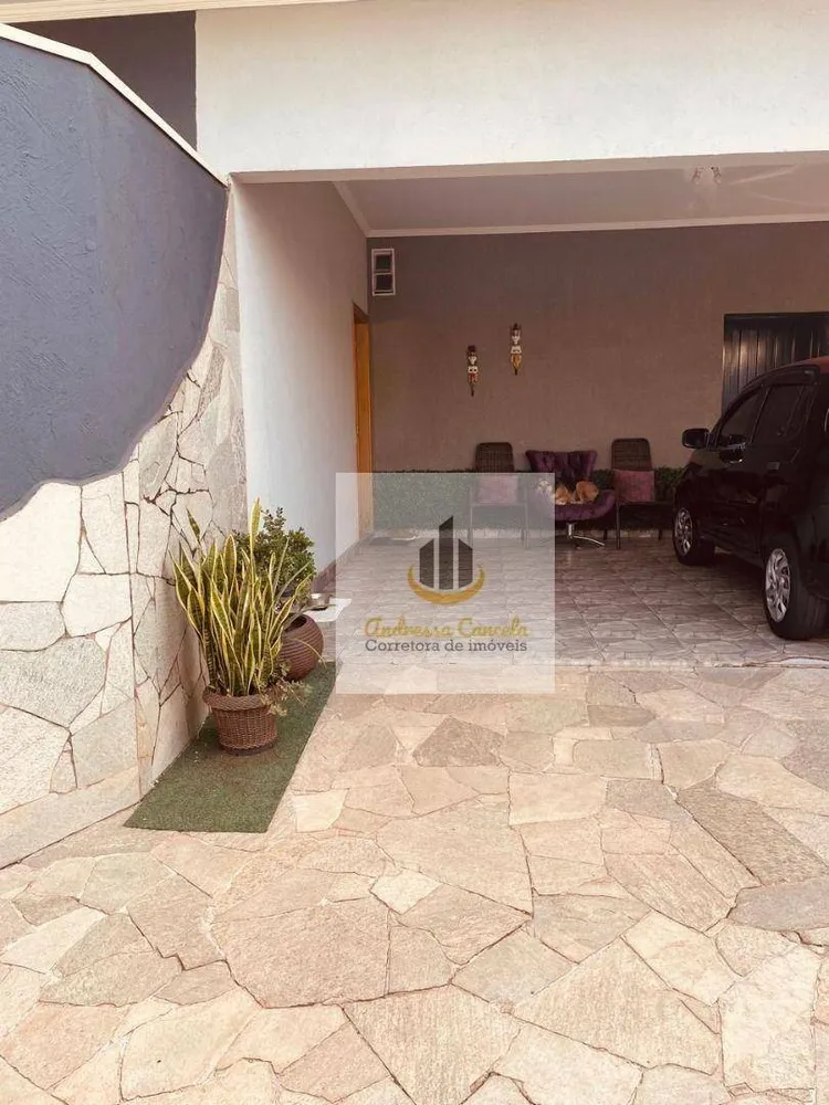 Casa, 3 quartos, 200 m² - Foto 3