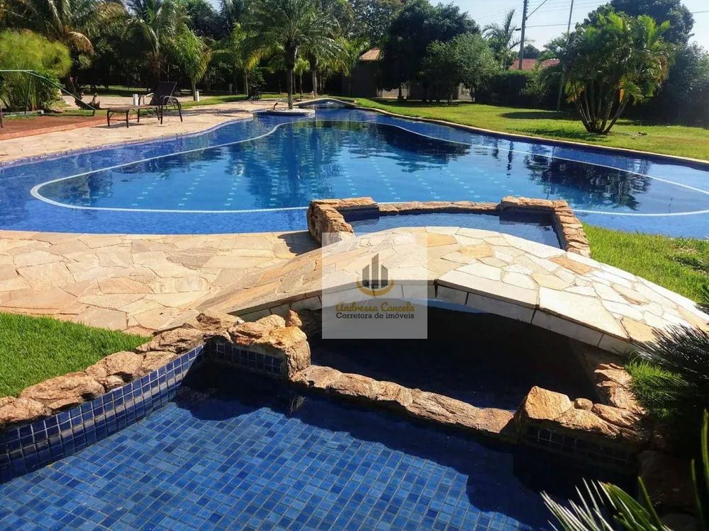 Chácara, 3 quartos, 2400 m² - Foto 4