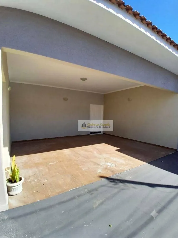Casa, 3 quartos, 245 m² - Foto 3