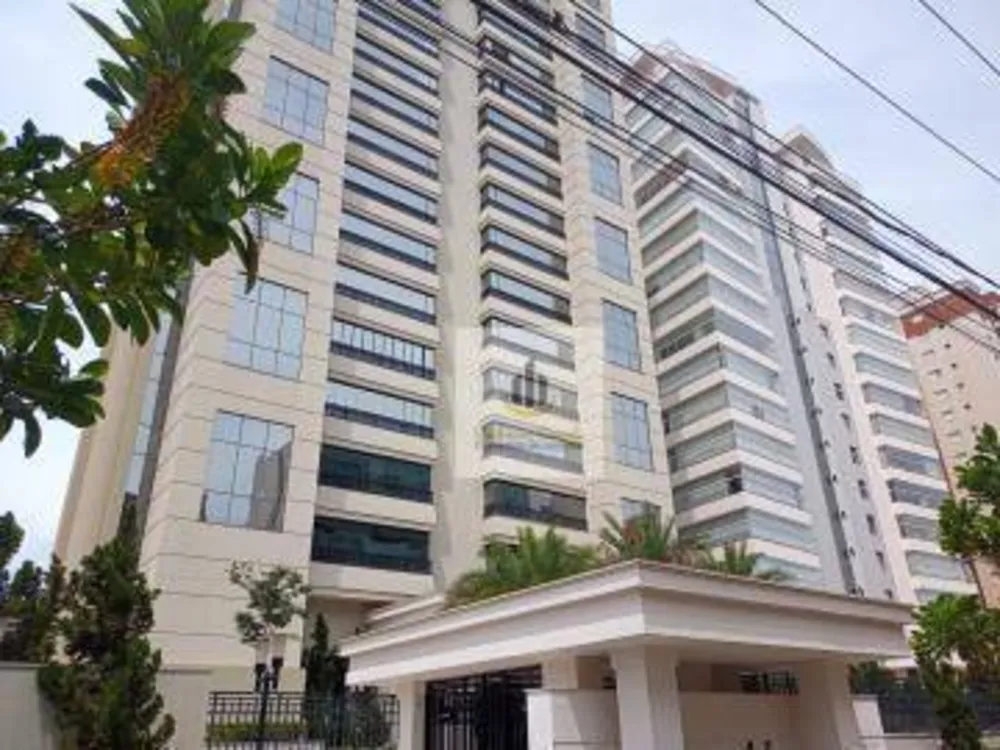 Apartamento, 3 quartos, 270 m² - Foto 1