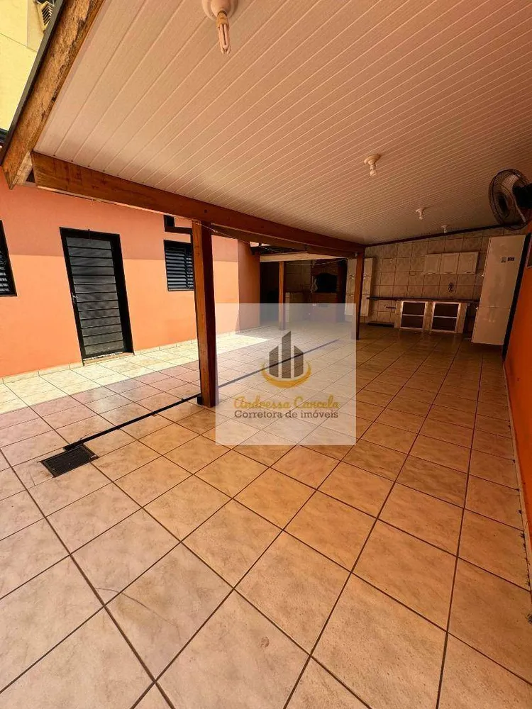 Casa, 3 quartos, 258 m² - Foto 2