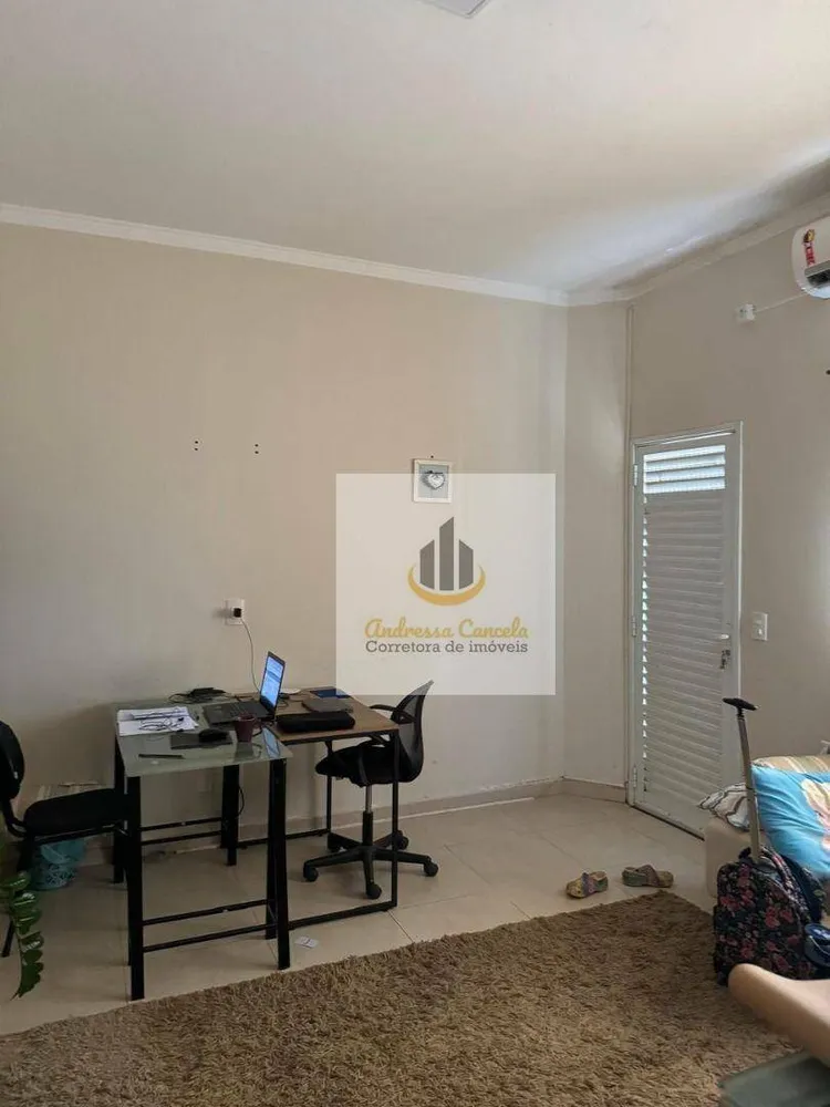 Casa, 3 quartos, 198 m² - Foto 2