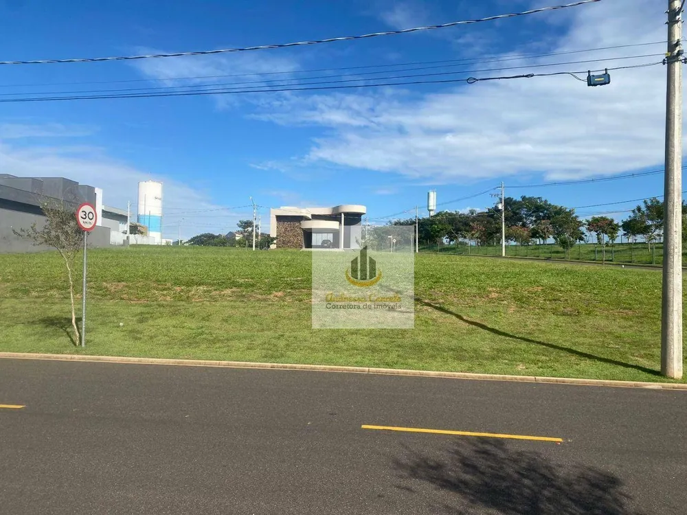 Loteamento e Condomínio, 300 m² - Foto 1
