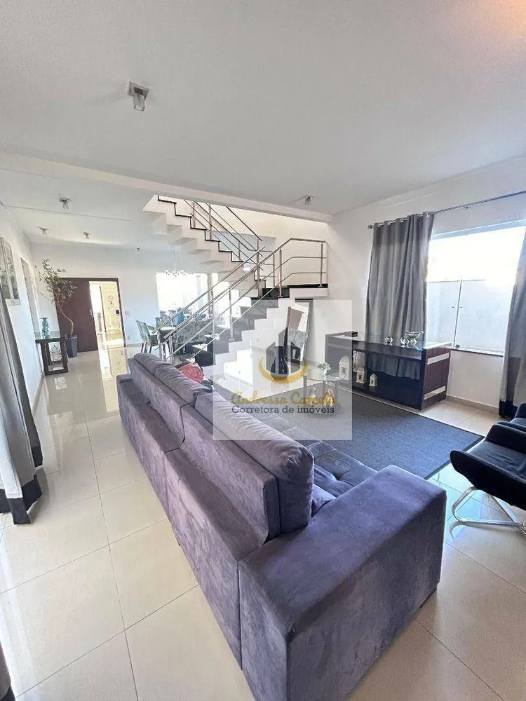 Sobrado, 4 quartos, 300 m² - Foto 1