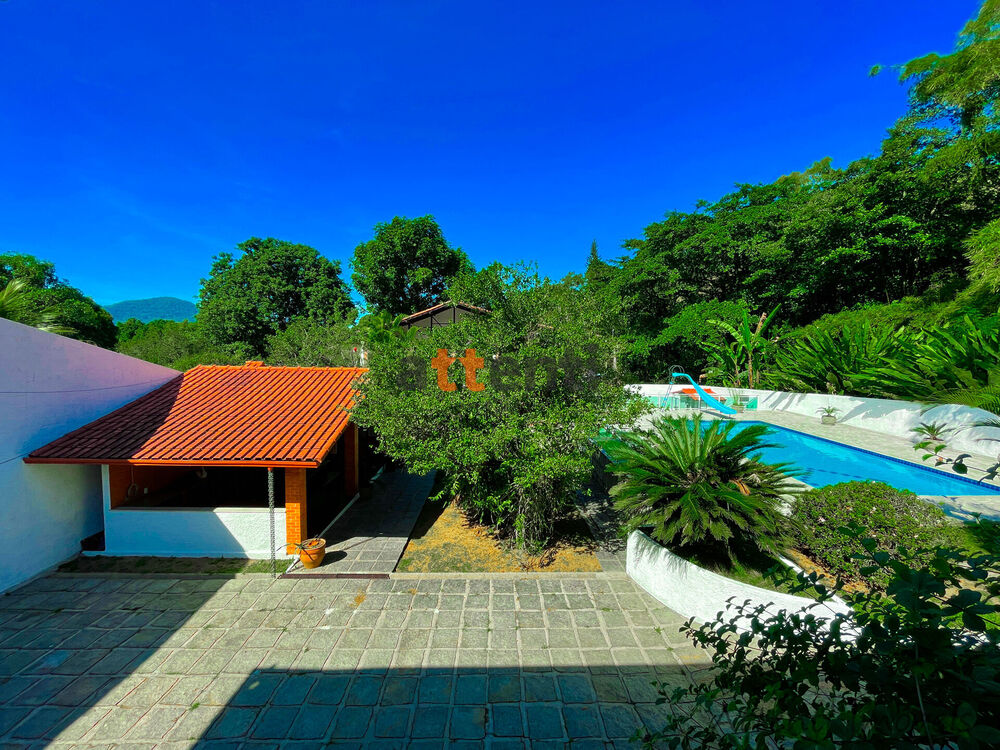 Casa à venda com 8 quartos, 500m² - Foto 5