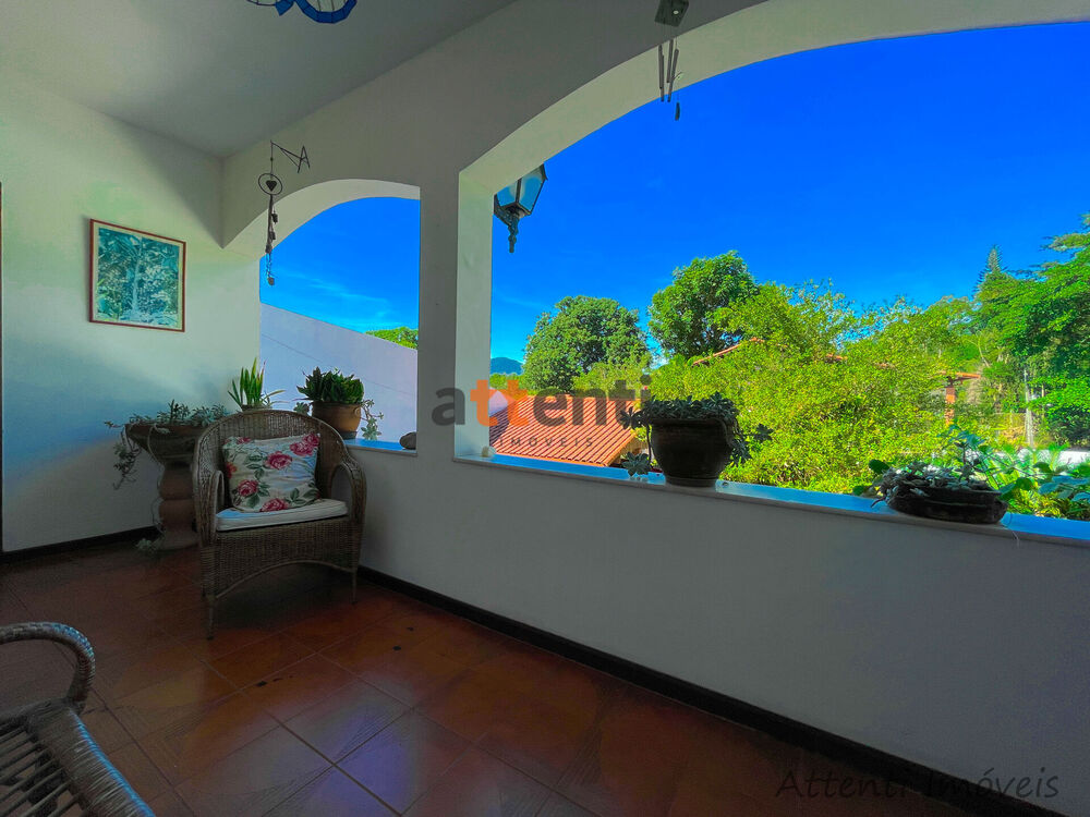 Casa à venda com 8 quartos, 500m² - Foto 4