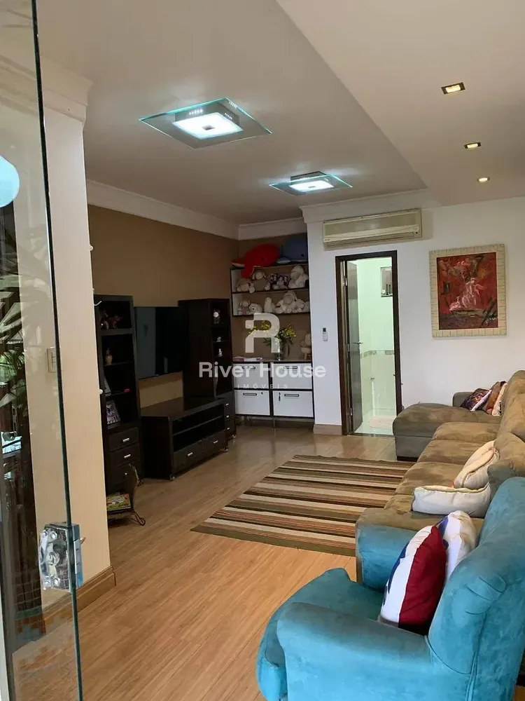 Casa, 5 quartos, 1343 m² - Foto 1