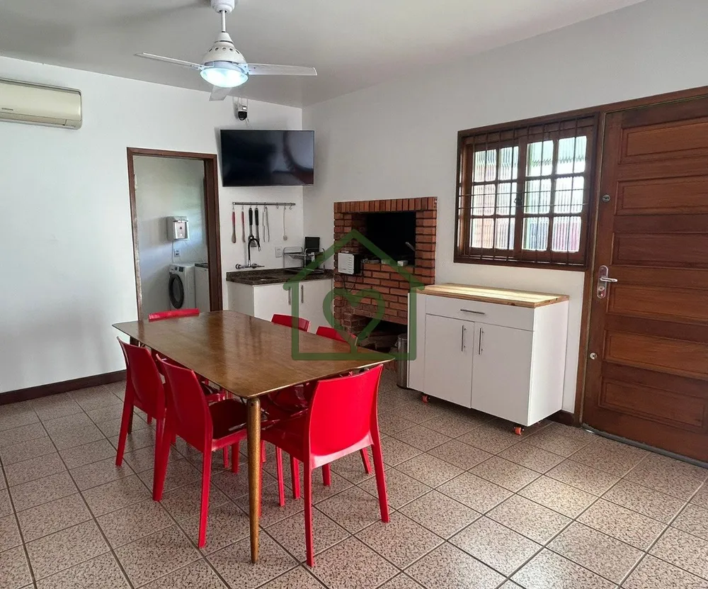 Casa, 3 quartos, 224 m² - Foto 4