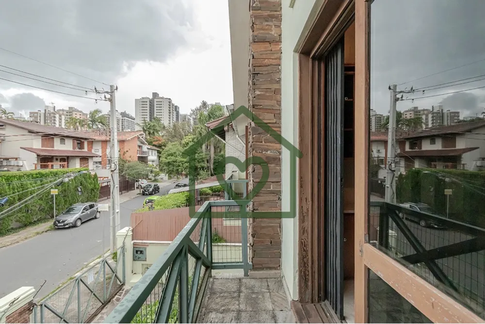 Casa, 4 quartos, 239 m² - Foto 3