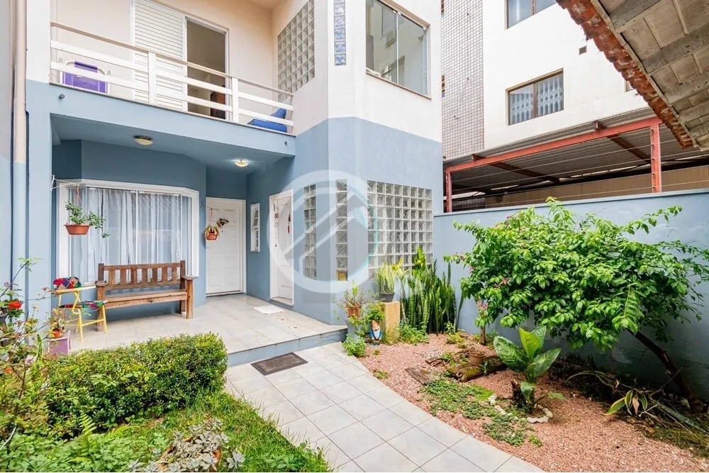 Casa, 3 quartos, 255 m² - Foto 1