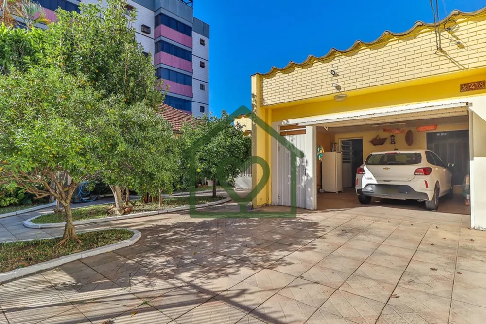 Casa, 3 quartos, 179 m² - Foto 1