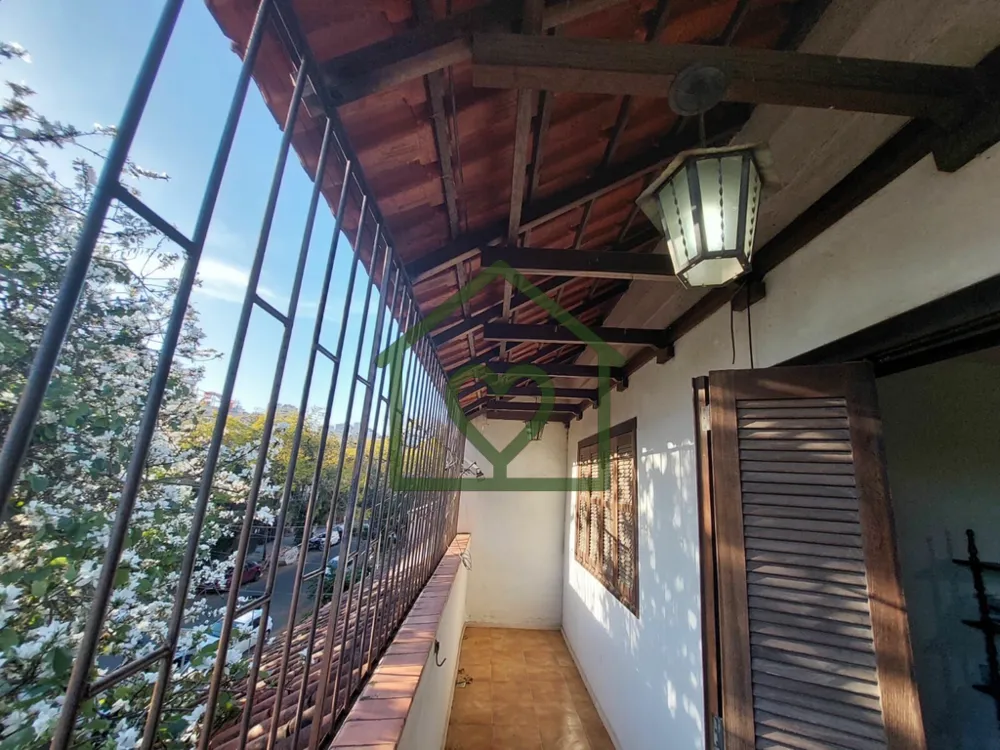 Casa, 5 quartos, 176 m² - Foto 2