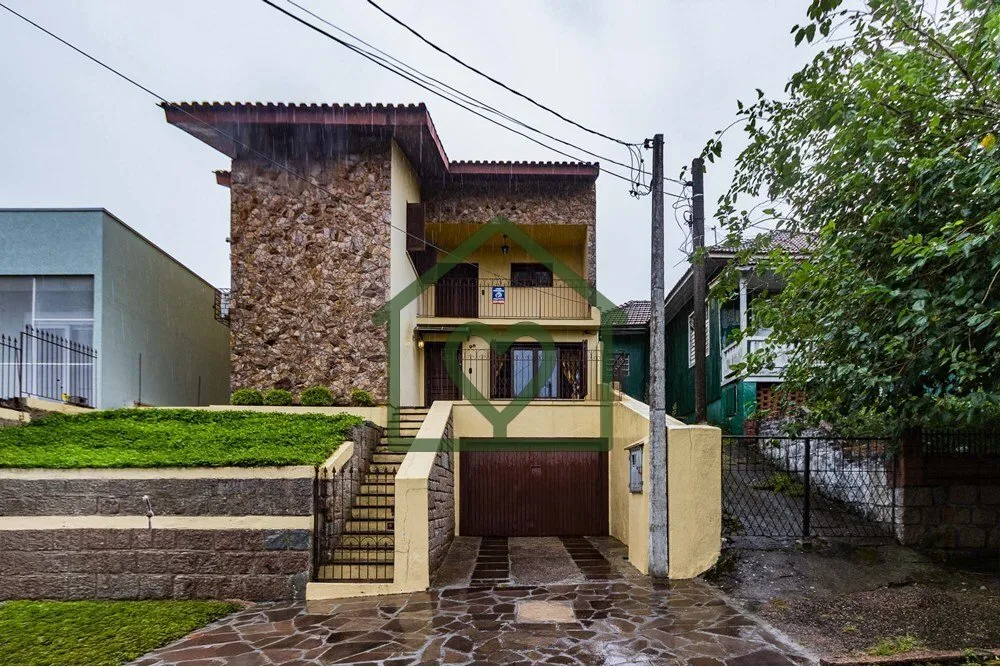 Casa, 3 quartos, 329 m² - Foto 1