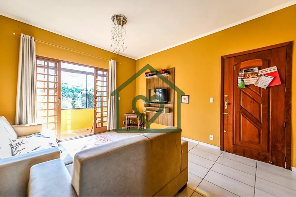 Casa, 2 quartos, 220 m² - Foto 1