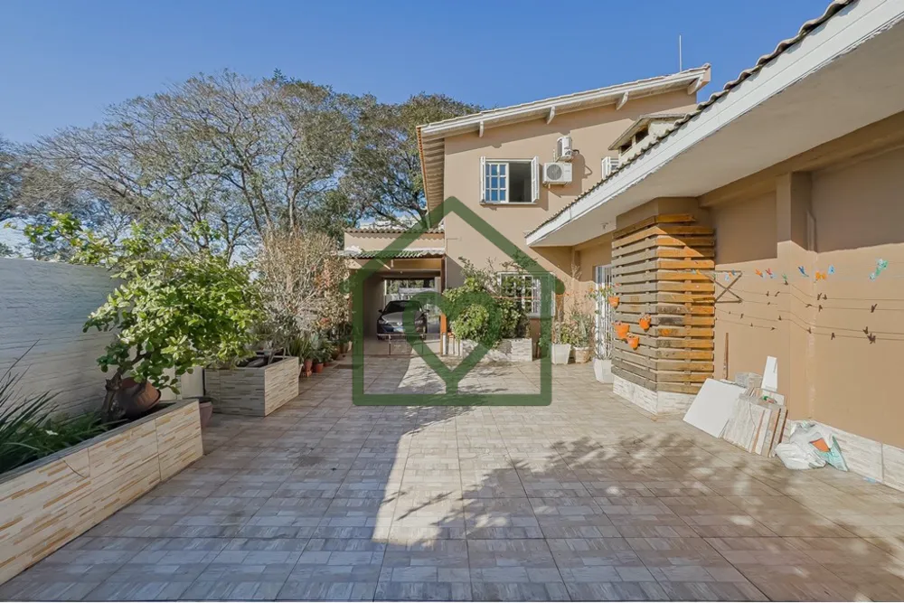 Casa, 3 quartos, 215 m² - Foto 1