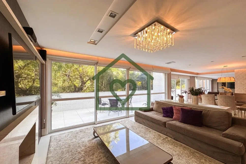 Apartamento, 3 quartos, 258 m² - Foto 1