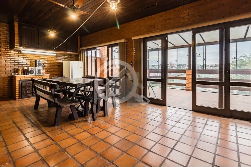Casa, 3 quartos, 380 m² - Foto 2