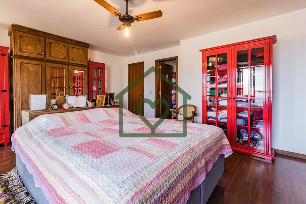Casa, 3 quartos, 235 m² - Foto 2