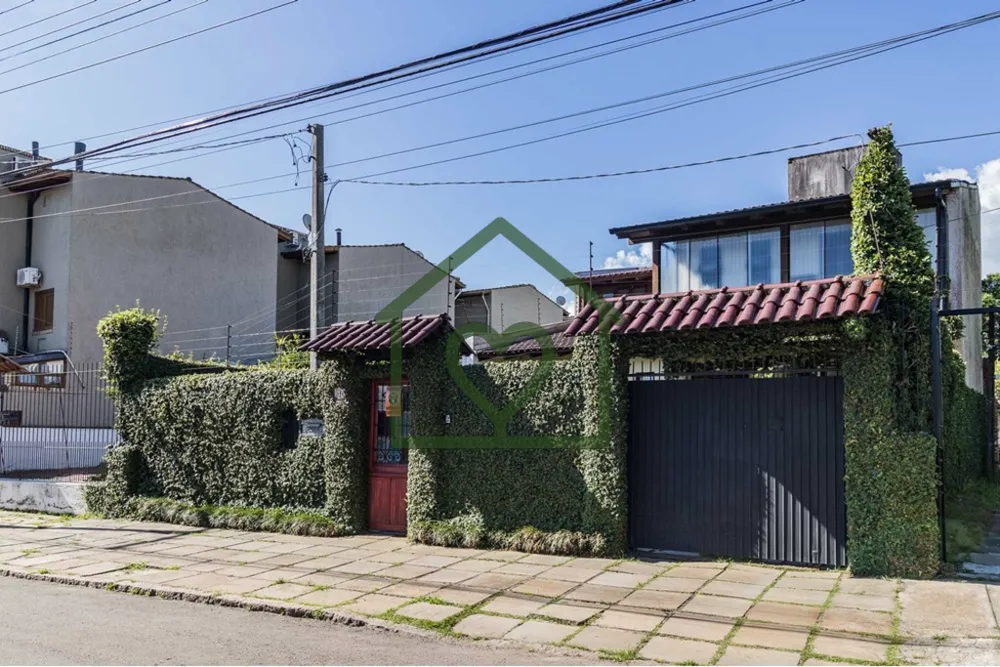 Casa, 3 quartos, 235 m² - Foto 1