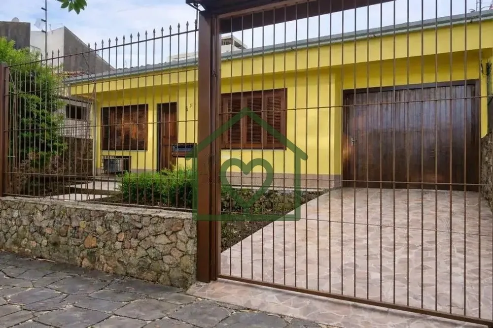 Casa, 3 quartos, 315 m² - Foto 1