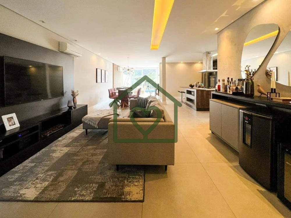 Casa, 3 quartos, 262 m² - Foto 8