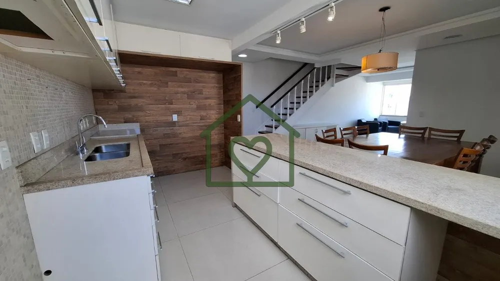 Cobertura, 4 quartos, 219 m² - Foto 1