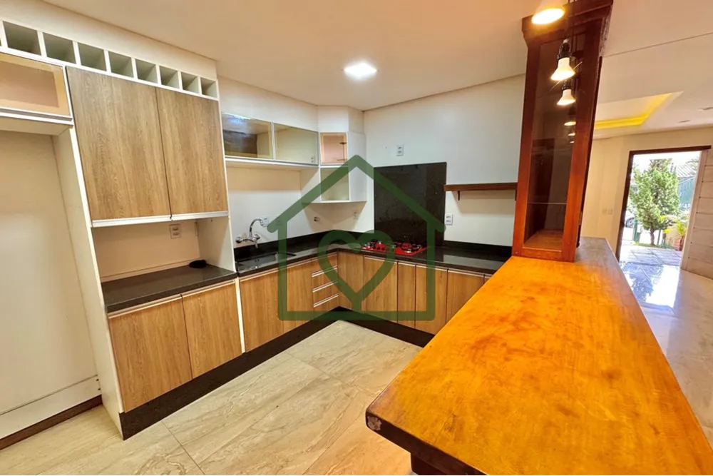 Casa, 3 quartos, 237 m² - Foto 4
