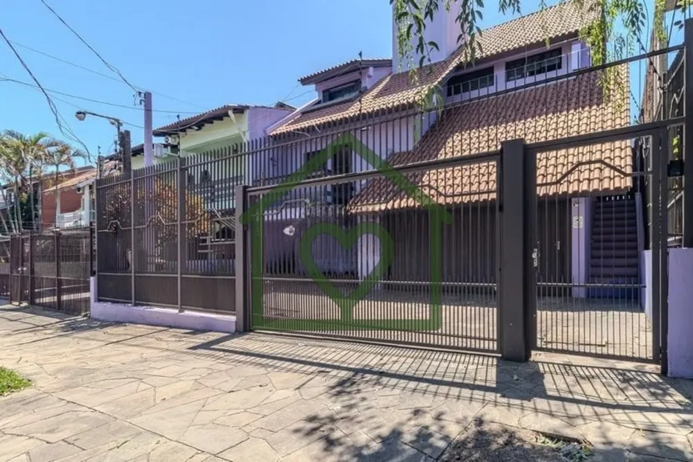 Casa, 3 quartos, 266 m² - Foto 2