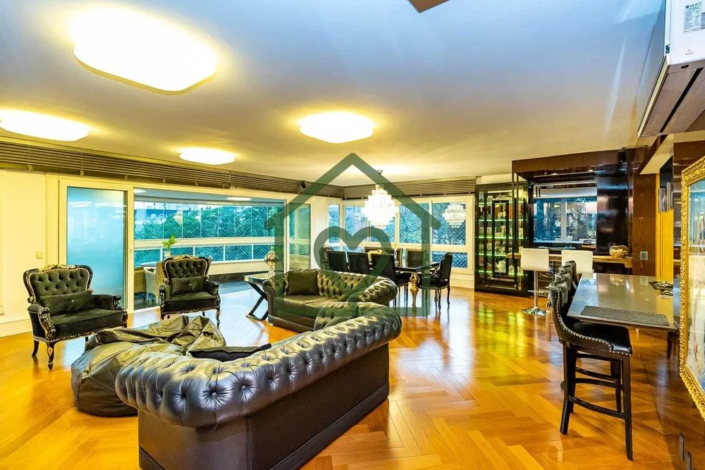 Apartamento, 3 quartos, 223 m² - Foto 1
