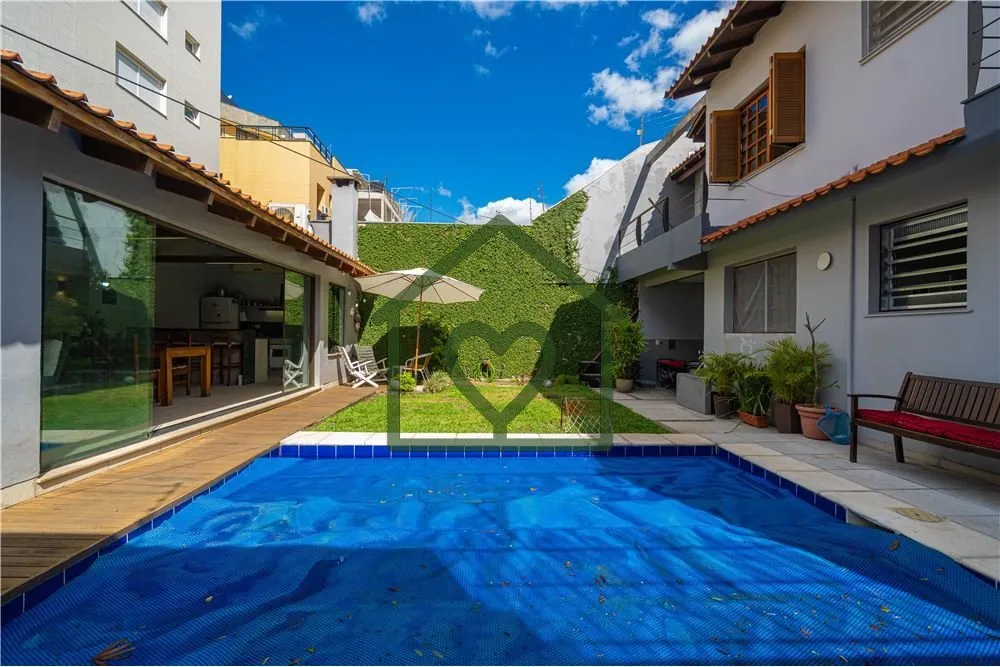 Casa, 4 quartos, 300 m² - Foto 1