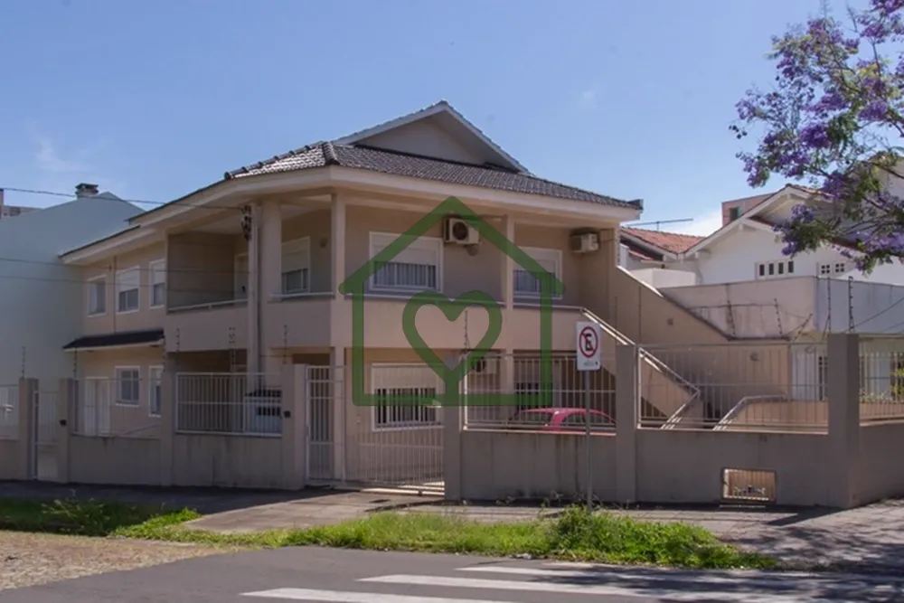 Casa, 5 quartos, 233 m² - Foto 1