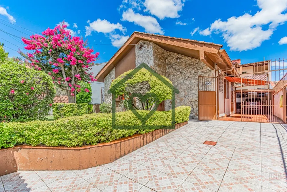 Casa, 5 quartos, 131 m² - Foto 1