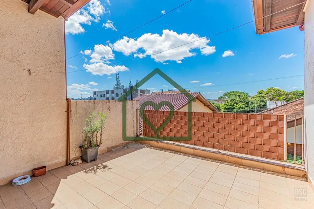 Casa, 5 quartos, 131 m² - Foto 4