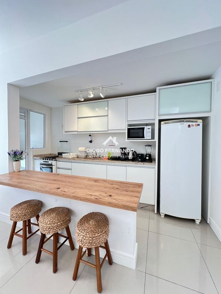 Apartamento à venda com 3 quartos, 98m² - Foto 3