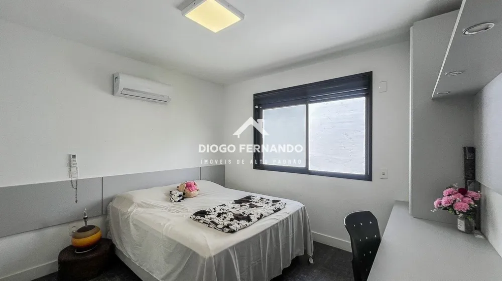 Casa, 4 quartos, 275 m² - Foto 1
