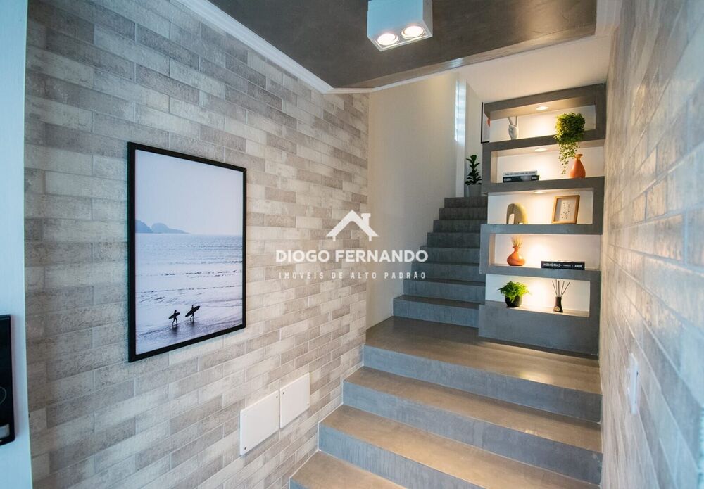 Casa à venda com 3 quartos, 221m² - Foto 8