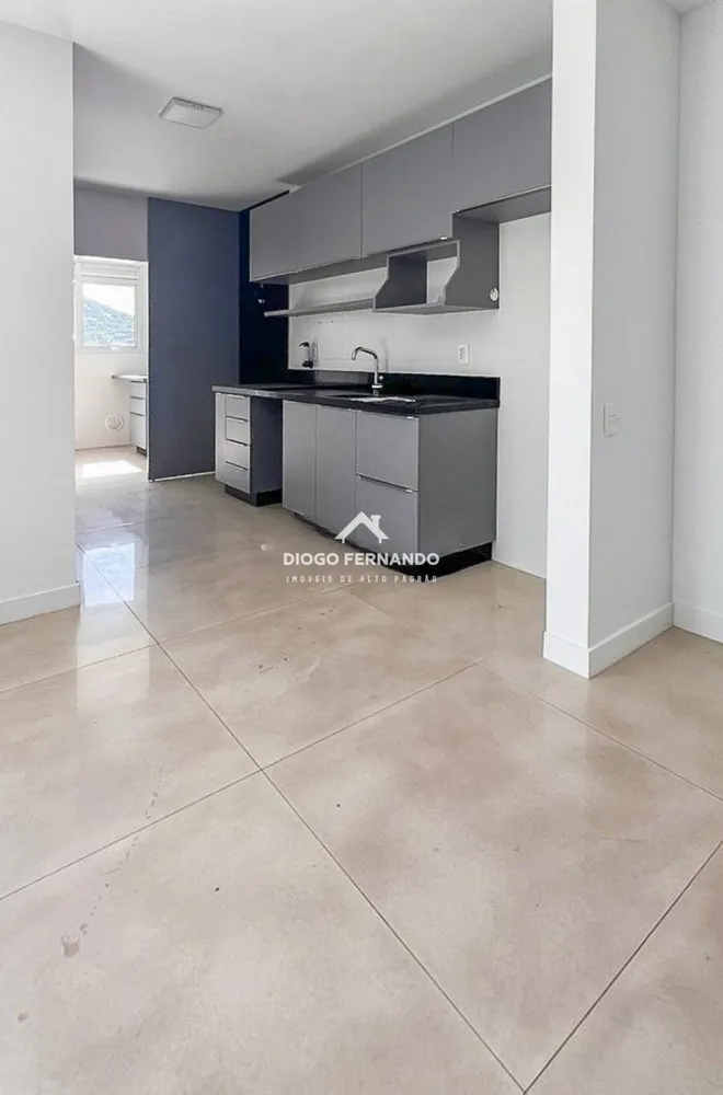 Cobertura, 3 quartos, 252 m² - Foto 2