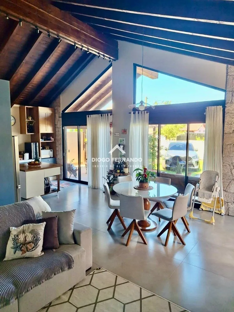 Casa, 3 quartos, 180 m² - Foto 2