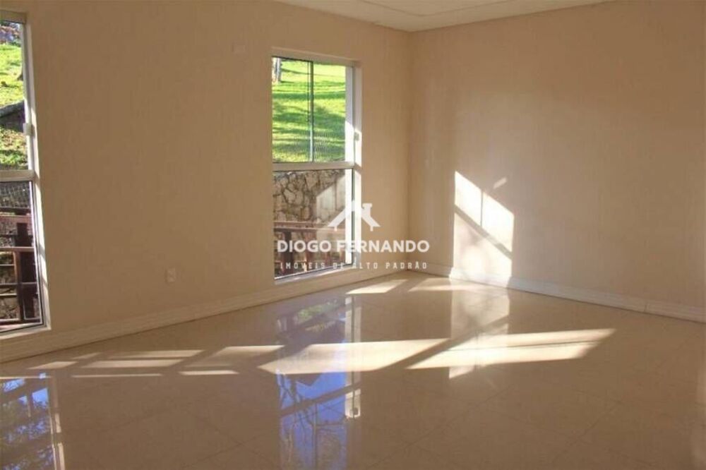 Casa à venda com 3 quartos, 1000m² - Foto 6