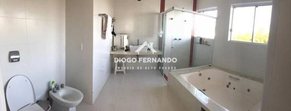Casa à venda com 3 quartos, 1000m² - Foto 8