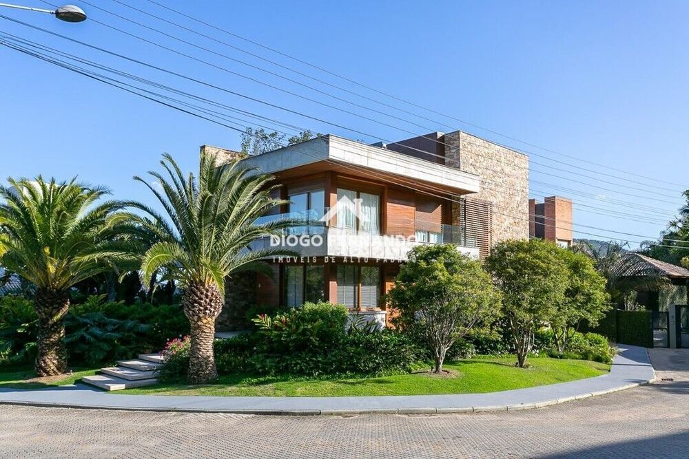 Casa de Condomínio à venda com 3 quartos, 751m² - Foto 1