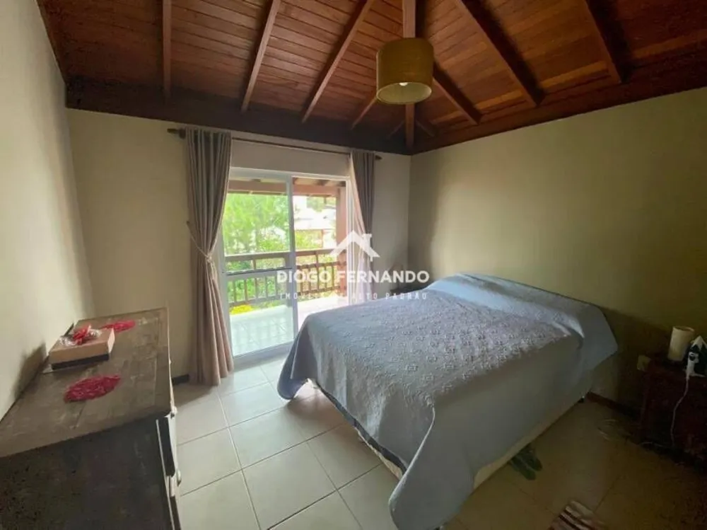 Casa, 3 quartos, 230 m² - Foto 1