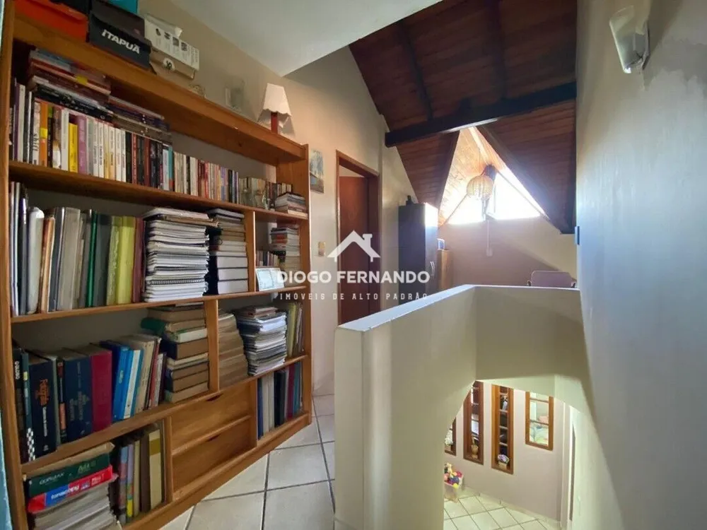 Casa, 4 quartos, 220 m² - Foto 2