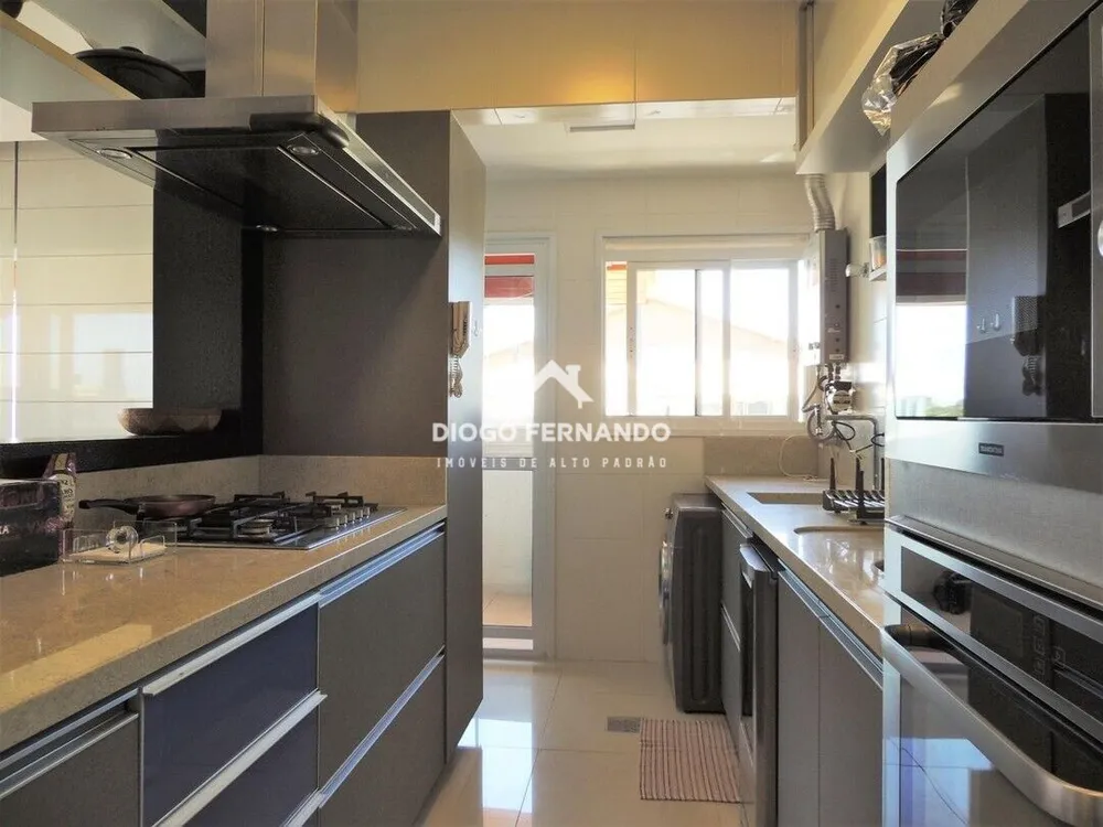 Cobertura, 3 quartos, 174 m² - Foto 2