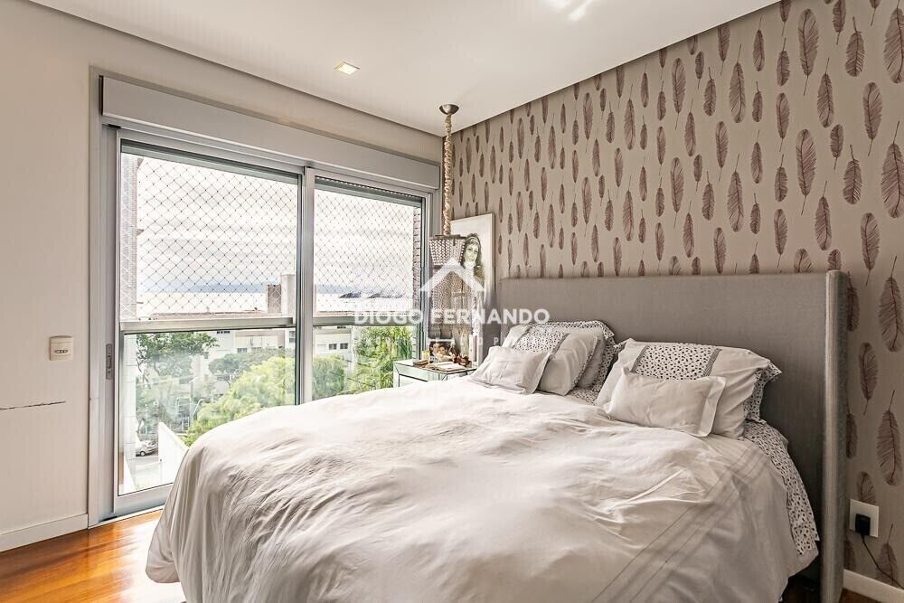 Apartamento à venda com 3 quartos, 237m² - Foto 3
