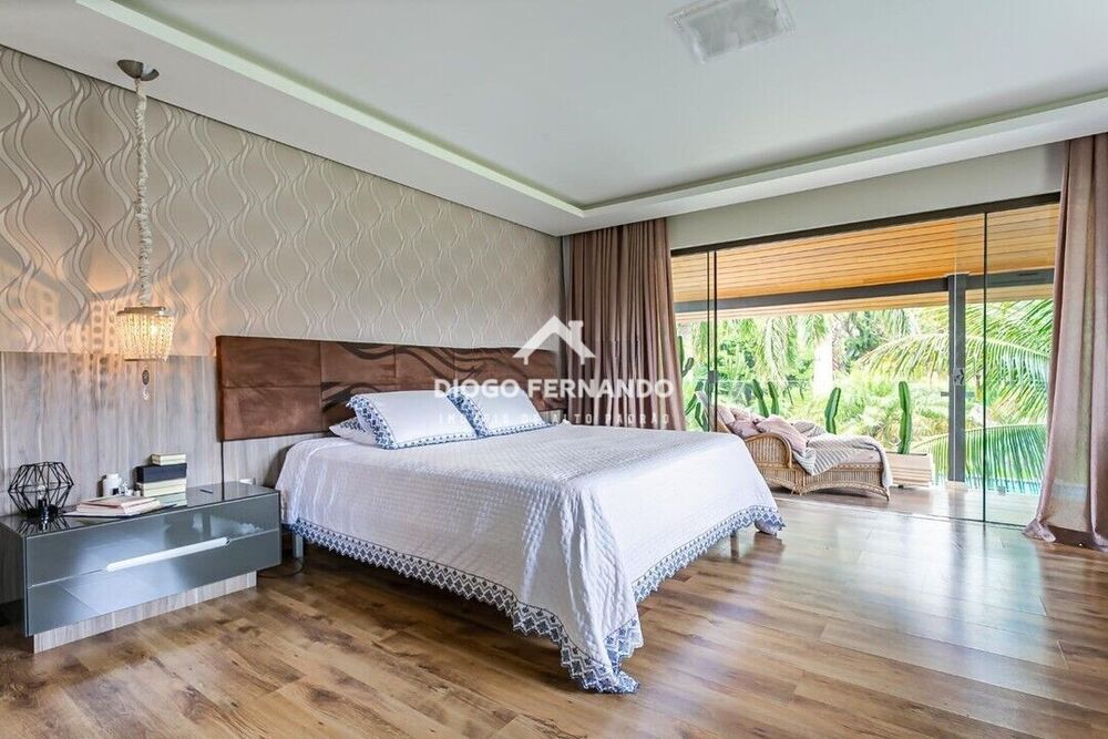 Casa à venda com 6 quartos, 585m² - Foto 7