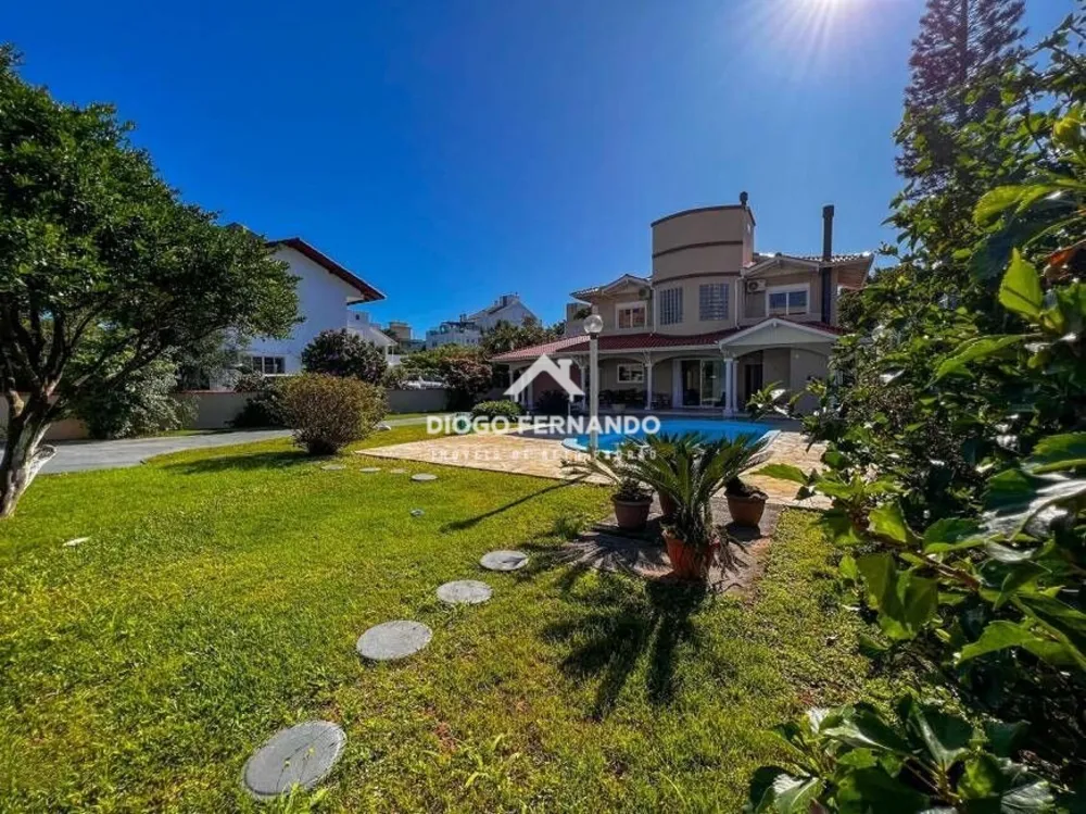 Casa, 4 quartos, 297 m² - Foto 2