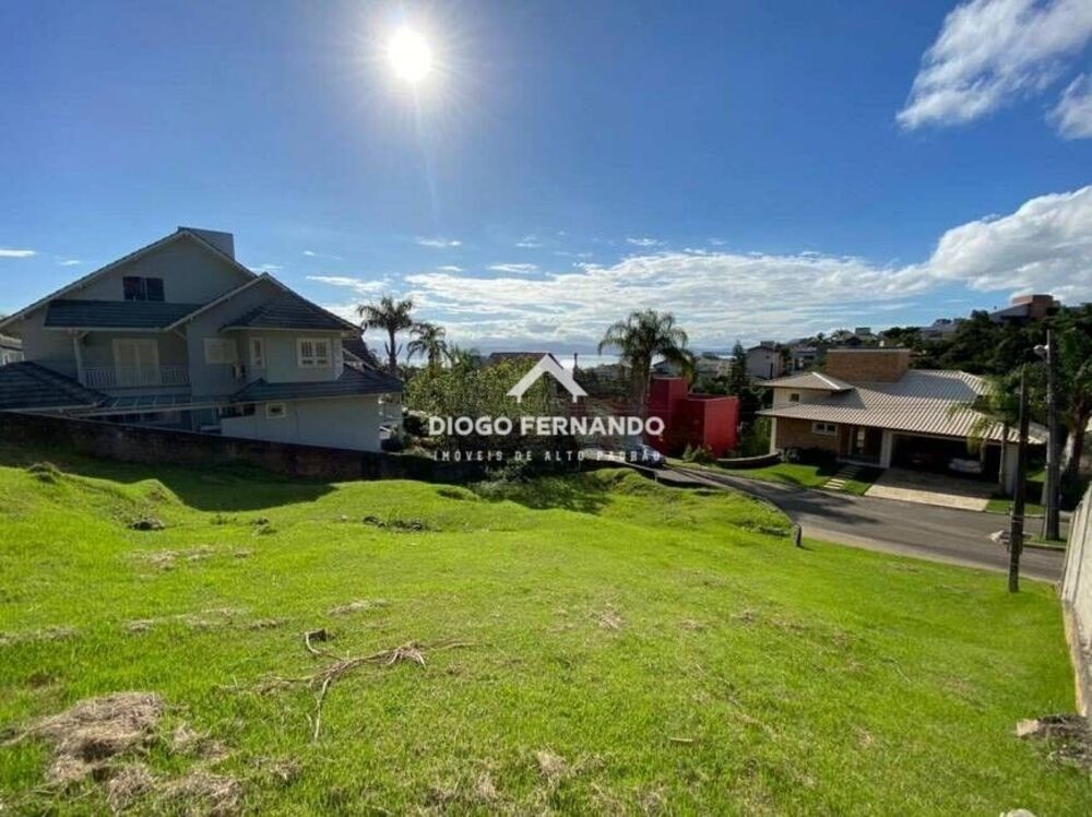 Terreno à venda, 686m² - Foto 1