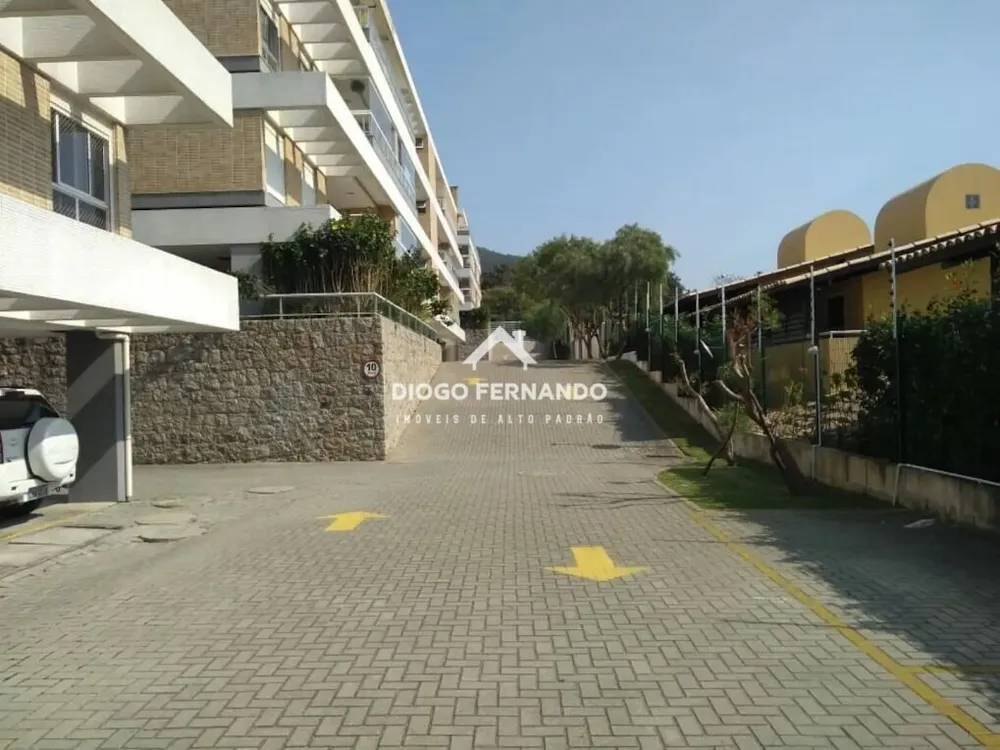 Cobertura, 3 quartos, 198 m² - Foto 1