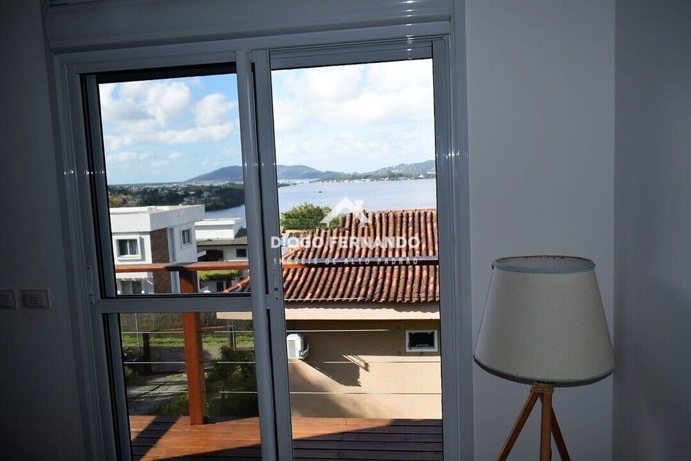 Casa à venda com 4 quartos, 255m² - Foto 6